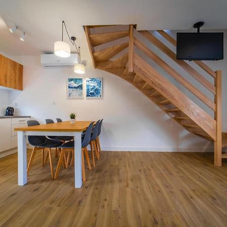 Holiday Complex With Pool, Ревал Екстериор снимка