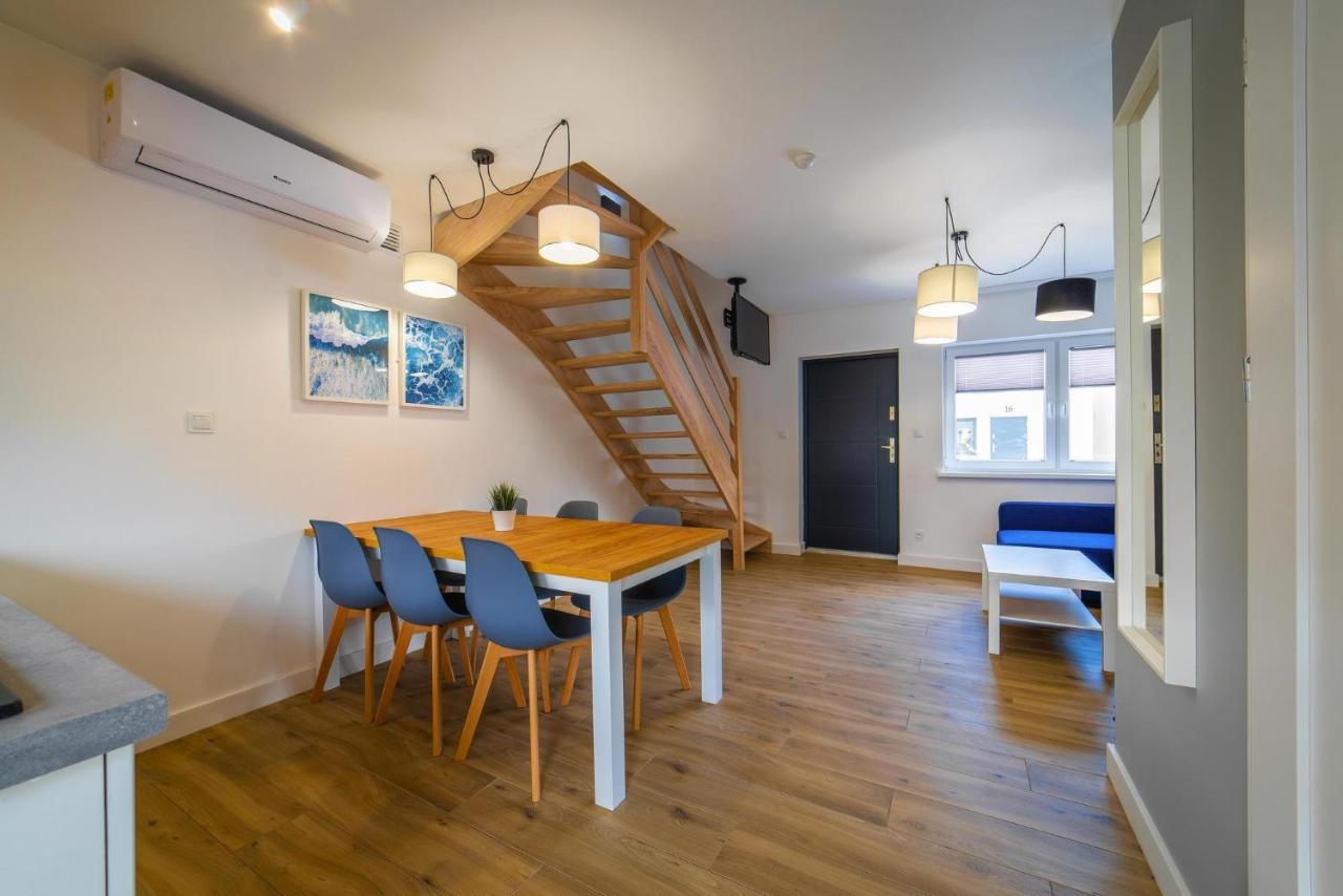 Holiday Complex With Pool, Ревал Екстериор снимка