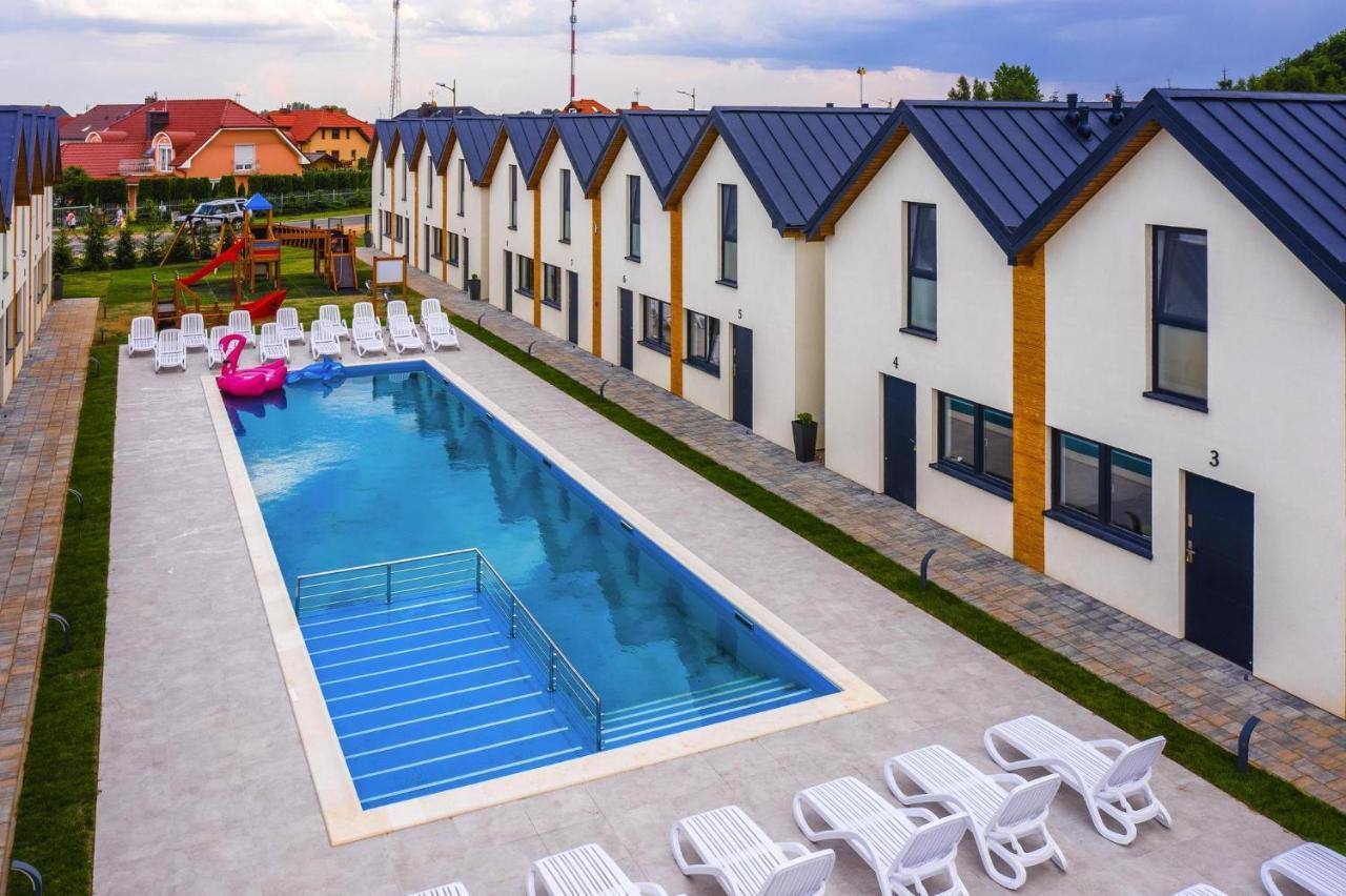 Holiday Complex With Pool, Ревал Екстериор снимка