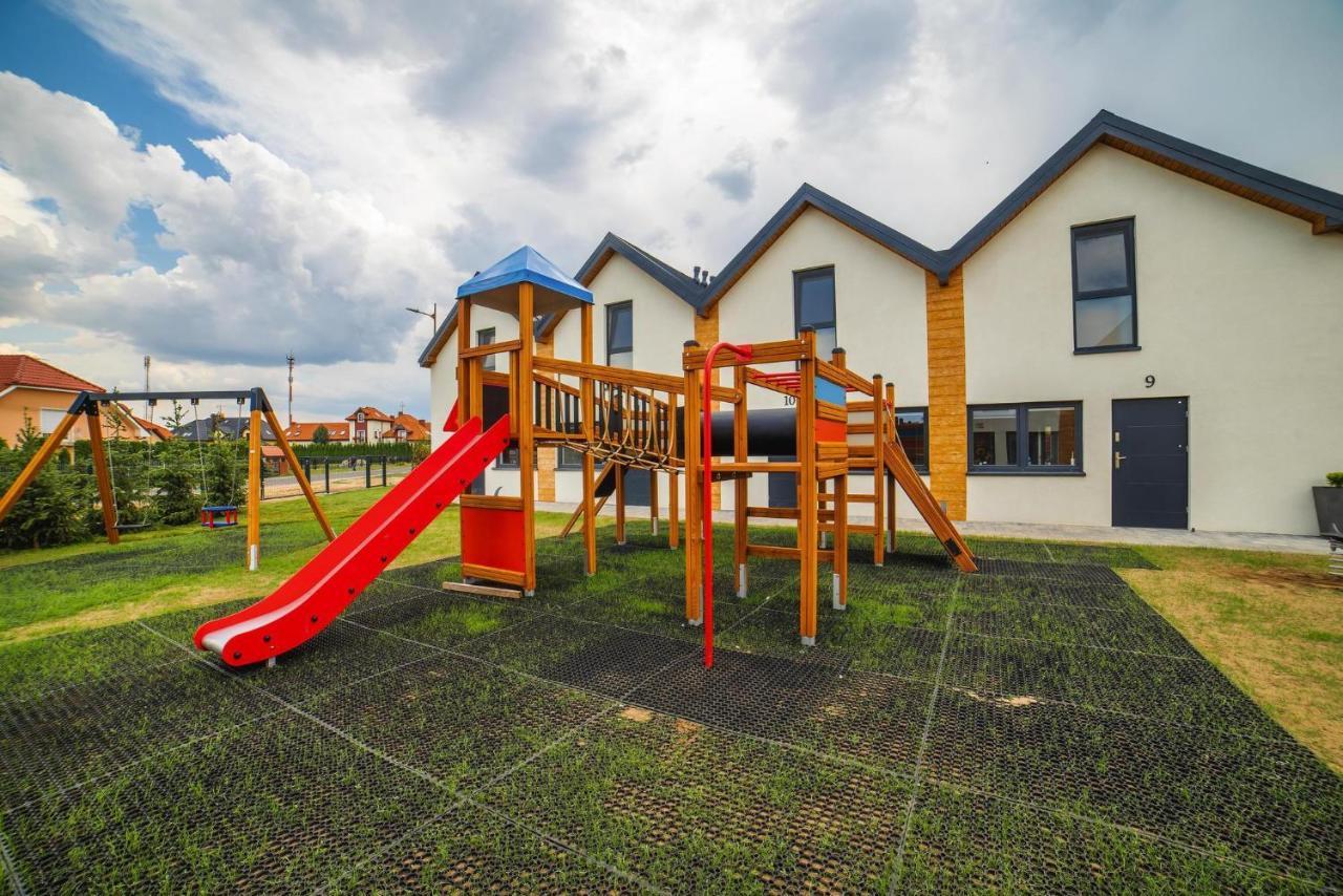 Holiday Complex With Pool, Ревал Екстериор снимка