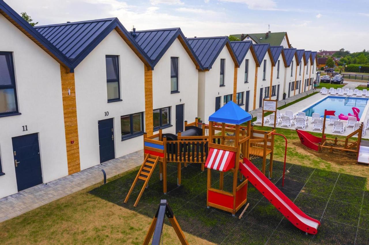 Holiday Complex With Pool, Ревал Екстериор снимка